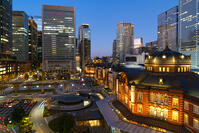 東京駅の夜景 [SKE110001425]