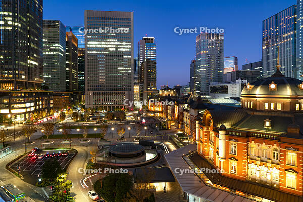 東京駅の夜景 [SKE110001433]