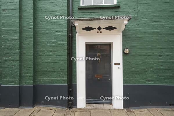 England, Hampshire, Winchester, Colourful Doorways in Historic Colebrook Street [STV110084017]