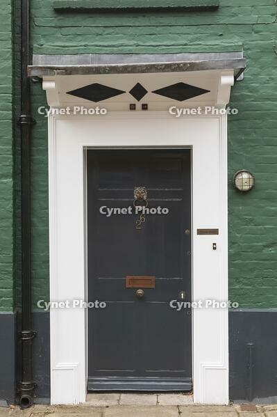 England, Hampshire, Winchester, Colourful Doorways in Historic Colebrook Street [STV110084020]