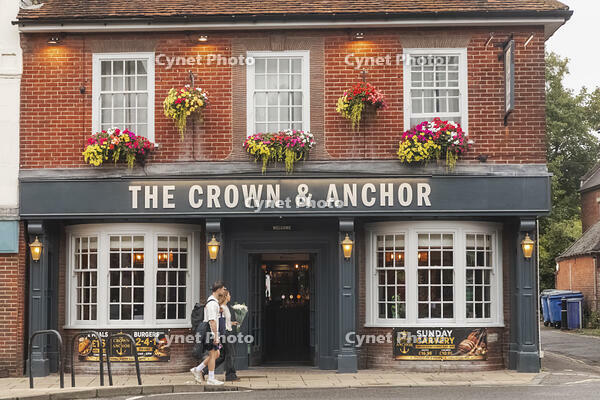 England, Hampshire, Winchester, The Crown and Anchor Historic Pub [STV110084032]