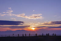 道の駅美ヶ原の展望台と日の出 [KNO110022751]