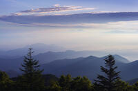 道の駅美ヶ原の展望台より雲海と山並み [KNO110022752]
