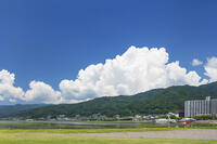 夏の諏訪湖 [KNO110022812]