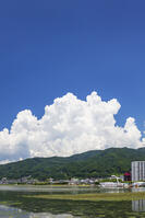 夏の諏訪湖 [KNO110022816]