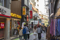 下北沢南口商店街 [KNO110024809]