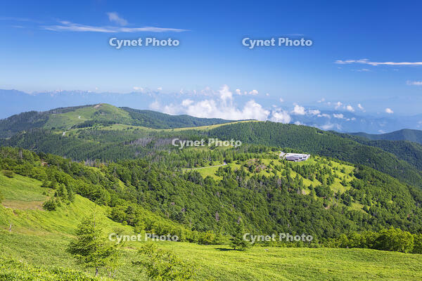 王ヶ頭より望むうつくしテラス [KNO110022803]