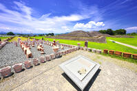 八幡塚古墳　人物　動物埴輪群像　群馬県 [KHI110015629]