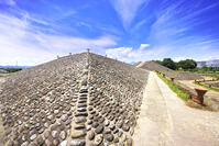八幡塚古墳　群馬県 [KHI110015638]