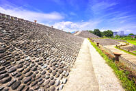 八幡塚古墳　群馬県 [KHI110015639]
