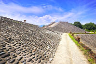 八幡塚古墳　群馬県 [KHI110015640]
