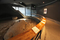 八幡塚古墳　舟形石棺　群馬県 [KHI110015649]