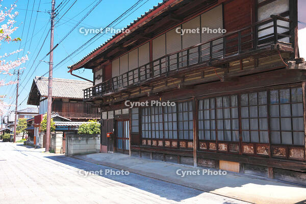 群馬県　養蚕農家群の町並み [KHI110015264]