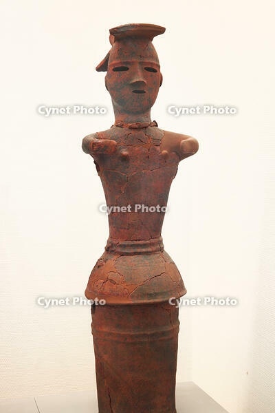 女子埴輪　埼玉県 [KHI110015681]