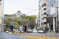 熊本城と市電 [KTO110004176]