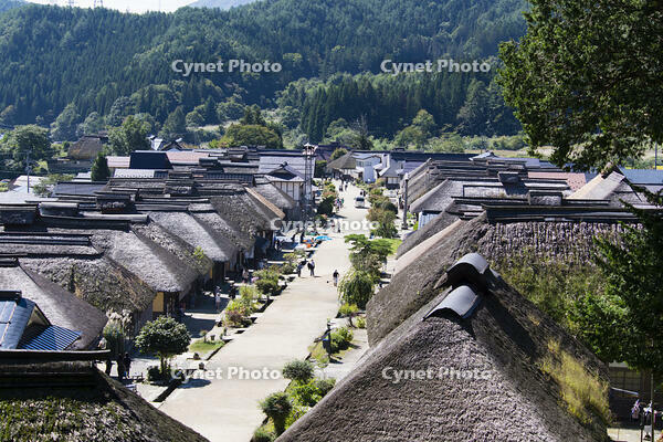 夏の大内宿 [KTO110004119]