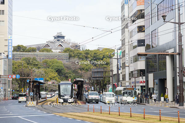 熊本城と市電 [KTO110004176]