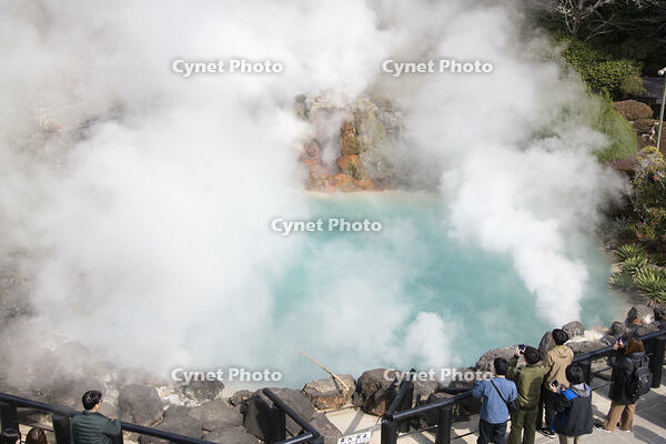 別府地獄めぐり　海地獄 [KTO110004197]