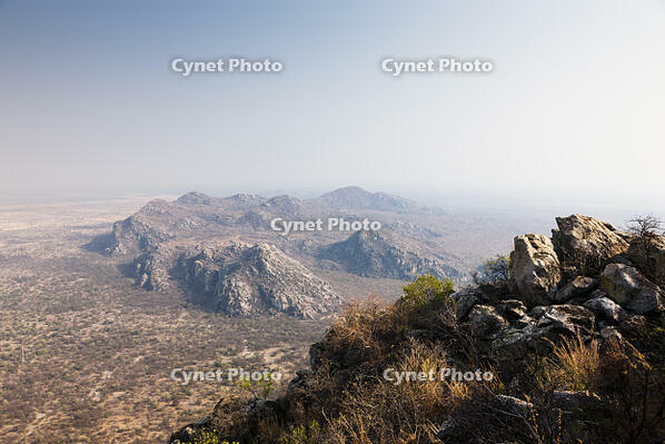 ツォディロの女丘眺望　カラハリ砂漠　男丘より　世界遺産 [SKA110002716]