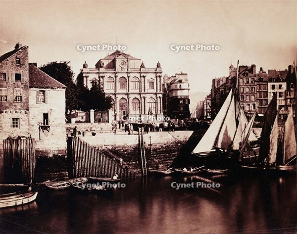 Le Gray Gustave, Le Havre, Sailing boat alongside the quay and.. [PHT110262205]