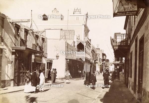 Shopping street in Suez (Egypt) [PHT110262230]