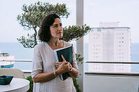 alb23069367 [ABM112341244]