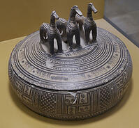 alb23131262 [ABM112341273]