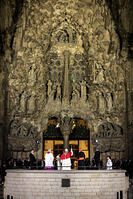 El Papa Lleo XIV beneeix la torre de Jesus del temple de la Sagrada Familia, a la foto moment de la benediccio, Barcelona 10.06.2026 [ABM112368253]