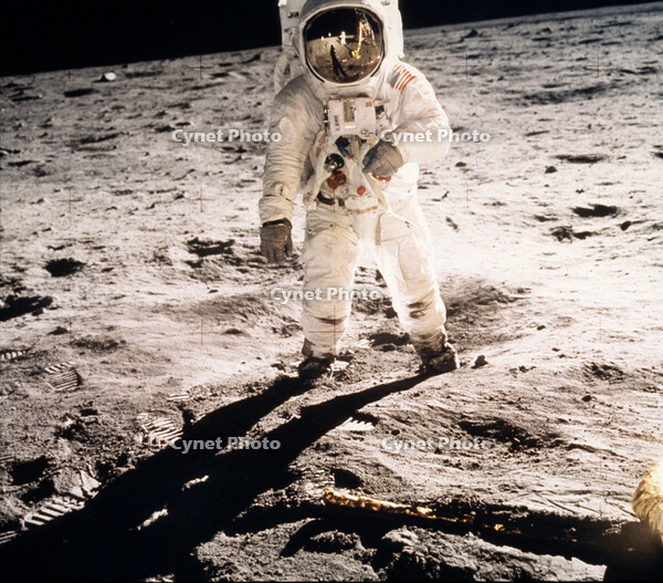 Buzz Aldron on the moon from Apollo 11. NEIL ARMSTRONG. BUZZ ALDRIN. [ABM110116702]