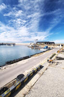 仮復旧した鹿磯漁港 [TMA110070837]