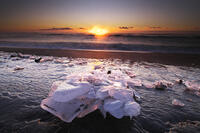 十勝のジュエリーアイスの日の出　太平洋 [TMA110070918]