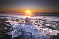 十勝のジュエリーアイスの日の出　太平洋 [TMA110070920]