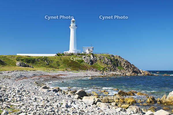 尻屋崎と尻屋埼灯台 [TMA110070122]