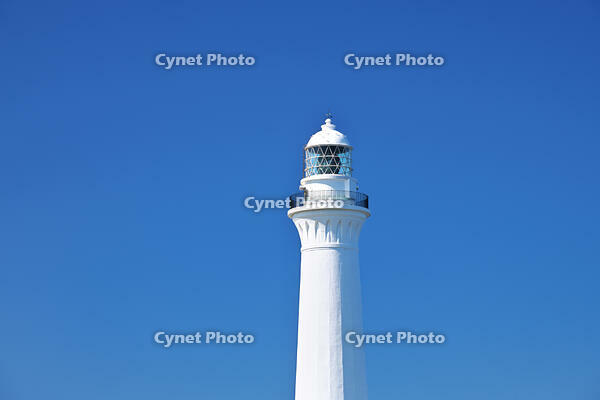 尻屋崎の尻屋埼灯台 [TMA110070129]