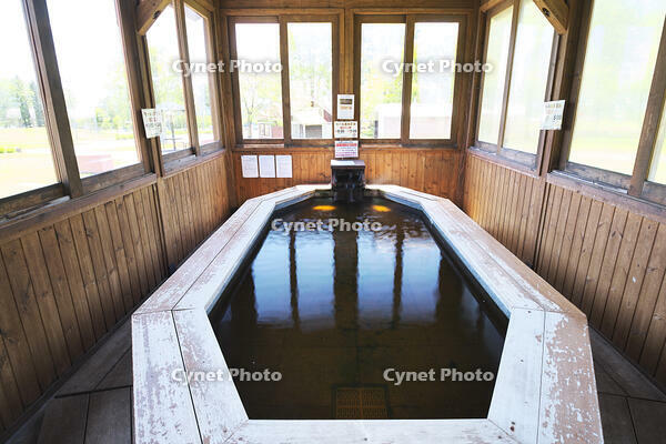 十勝が丘公園のモール温泉足湯 [TMA110073368]