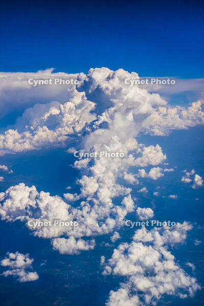 機中より雲 [TYO110005407]