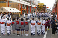 花輪ばやし　御旅所詰　屋台発（大町）　乾杯 [OKE110020703]