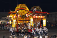 花輪ばやし　駅前行事　屋台（横丁） [OKE110020728]