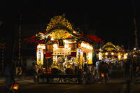 花輪ばやし　朝詰　稲村橋へ出発（舟場元町） [OKE110020749]