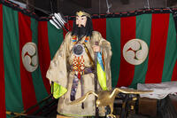 久喜提燈祭り「天王様」　神酒所（志ん二）　神武天皇 [OKE110022806]