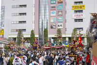 久喜提燈祭り「天王様」　人形山車の集合 [OKE110022819]