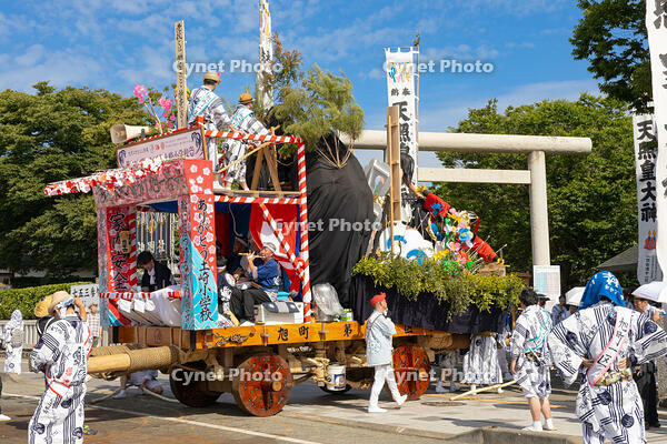 土崎神明社祭　曳山行事（宵宮）　郷社参り [OKE110019931]