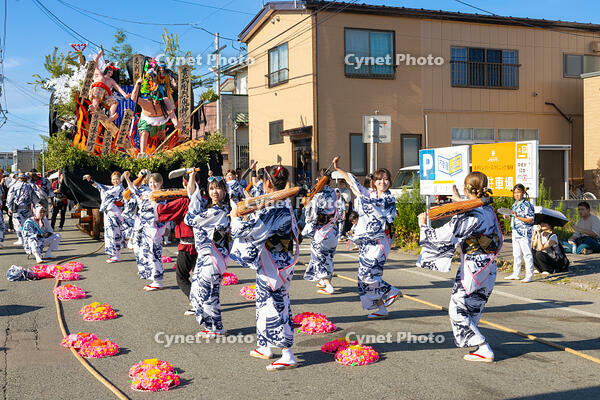 土崎神明社祭　曳山行事（宵宮）　演芸披露 [OKE110019943]