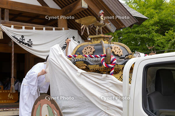 土崎神明社祭　例大祭　御霊遷しの儀 [OKE110019950]