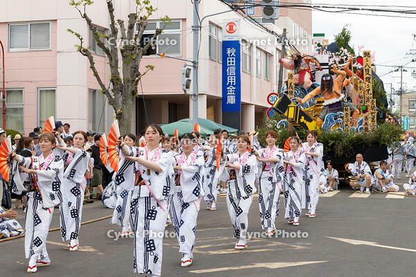 土崎神明社祭　曳山行事（本祭）　御幸曳山　演芸披露 [OKE110019956]