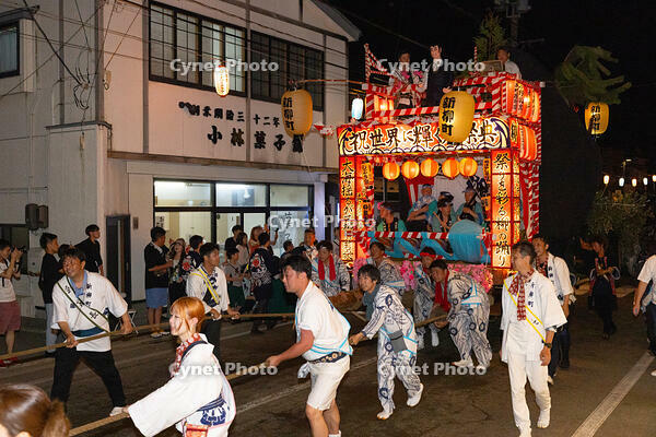 土崎神明社祭　曳山行事（本祭）　戻り曳山 [OKE110019968]