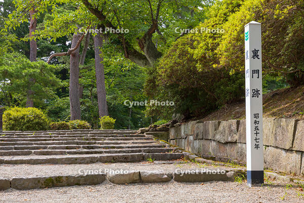 千秋公園（久保田城跡）　裏門跡 [OKE110019979]