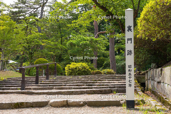 千秋公園（久保田城跡）　裏門跡 [OKE110019980]