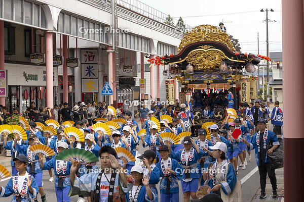 花輪ばやし　子供パレード（旭町） [OKE110020670]
