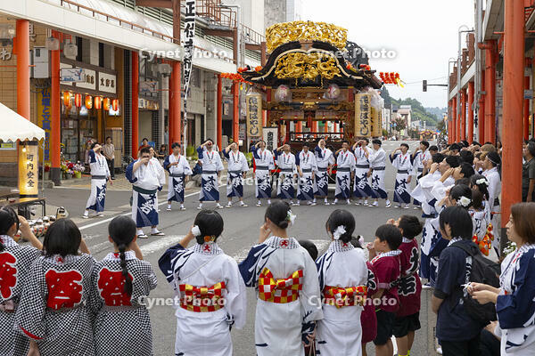 花輪ばやし　御旅所詰　屋台発（大町）　乾杯 [OKE110020704]